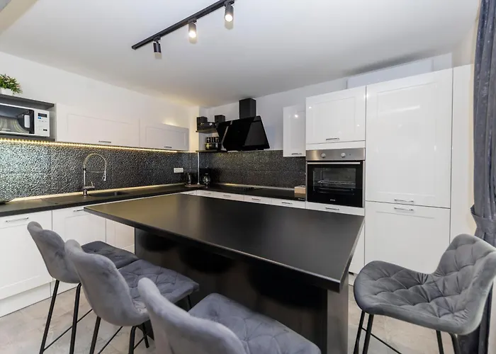 Nikky 2br Apt. In Old Town Centre Appartamento Zara