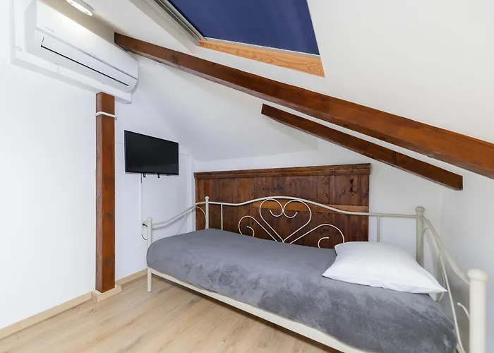 Nikky 2br Apt. In Old Town Centre Appartamento *